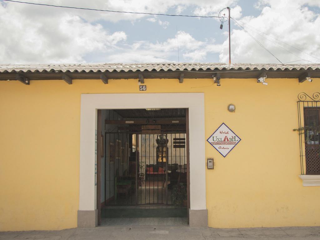 Hotel Y Galeria Uxlabil Antigua Exterior foto